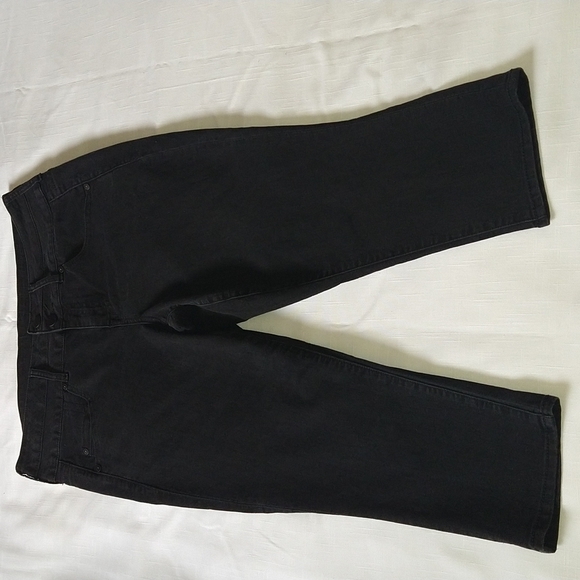 Torrid black high rise crop jeans size 14R - Picture 10 of 16